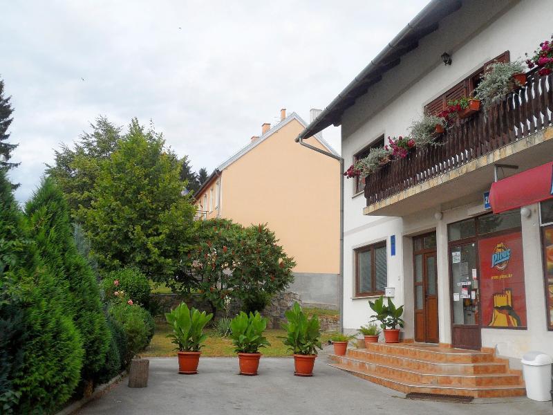 Apartment Rendulic Rakovica Dış mekan fotoğraf